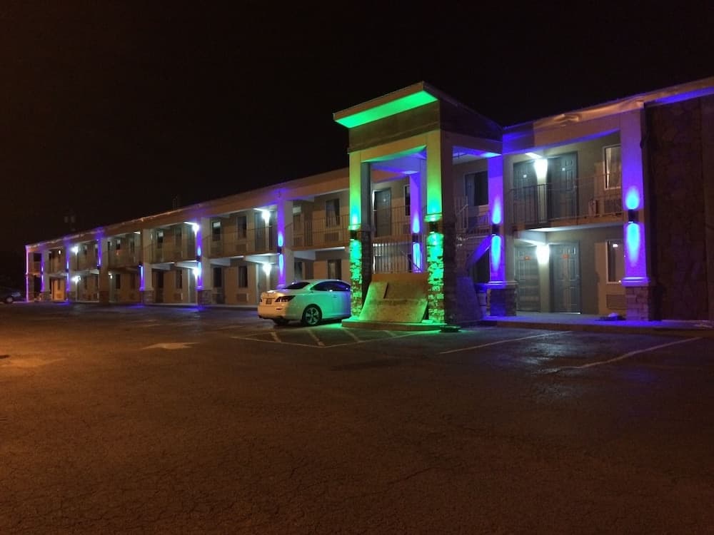 Lotus Inn And Suites main