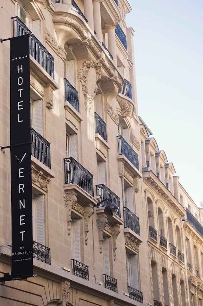 Hotel Vernet main