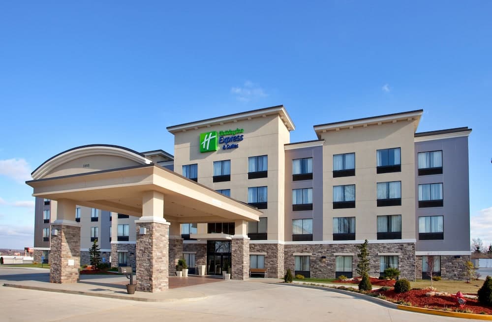 Holiday Inn Express Hotel & Suites Festus - South main