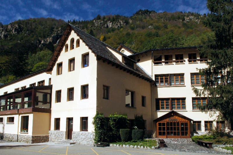 Hotel Manantial main