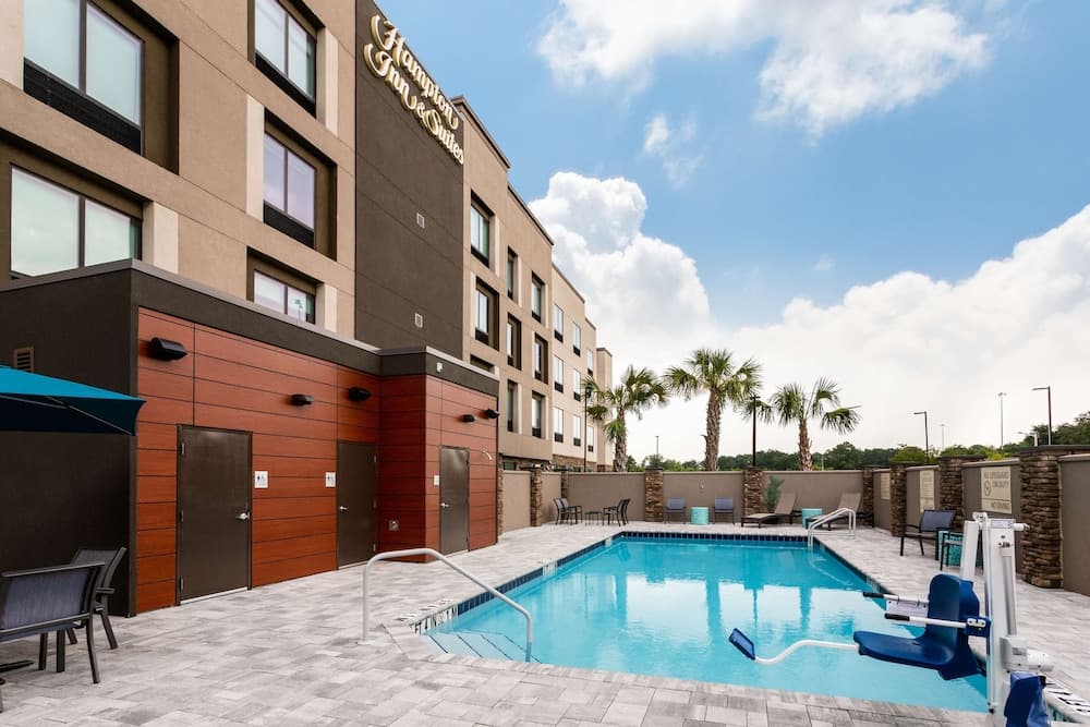 Hampton Inn & Suites Alachua I-75