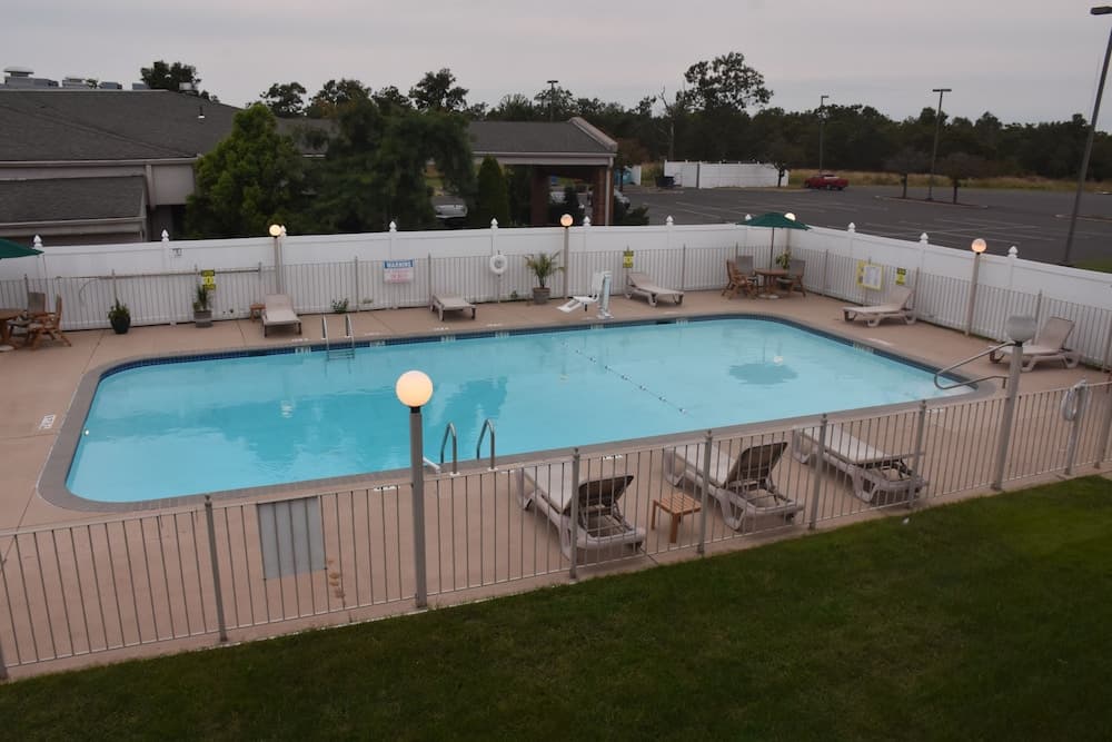 Ramada by Wyndham Vineland Millville Area main